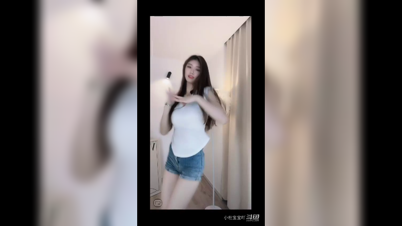 脸蛋精致  身材高挑  仙气十足的小姐姐4