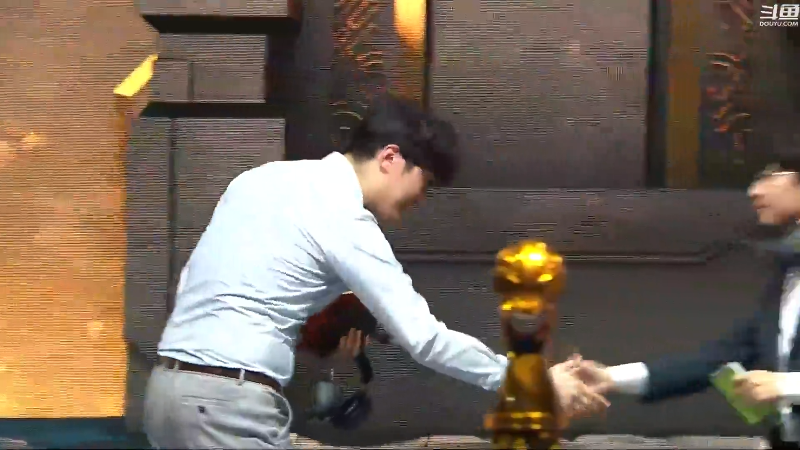 【英雄联盟】英雄联盟赛事的精彩时刻 20220603 09点场