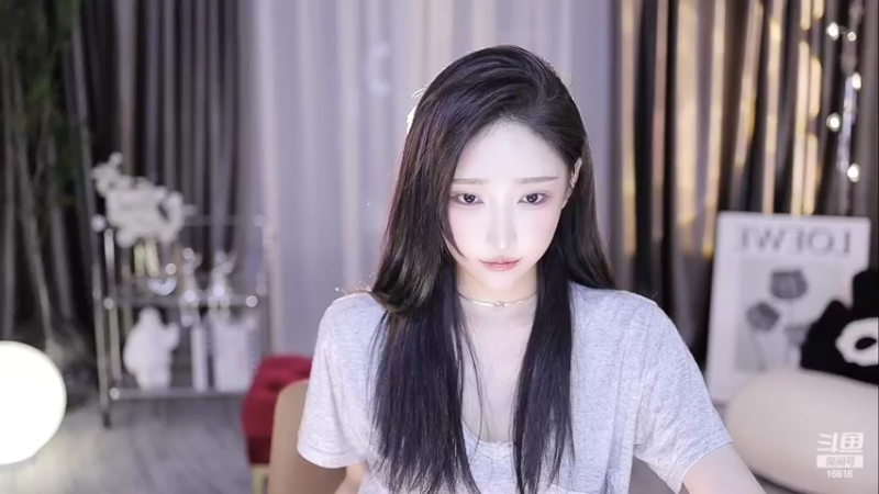 【2022-06-03 22点场】VIVI小小酥：一会见 今天来 来吹牛