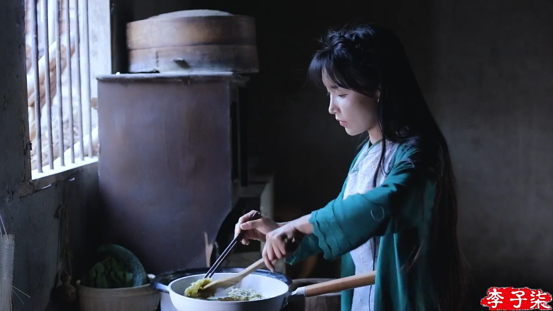 我在斗鱼看李子柒liziqi直播美食