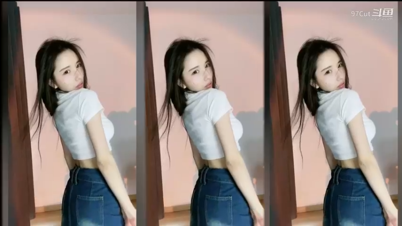 美女舞蹈- 12-02-47