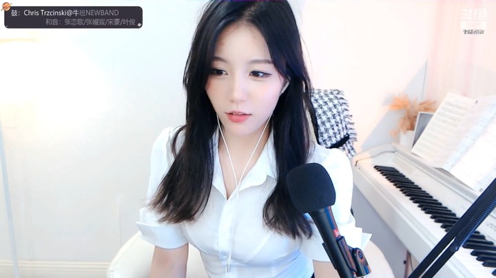 大琳美女小姐姐唱歌真好听，都唱破音了