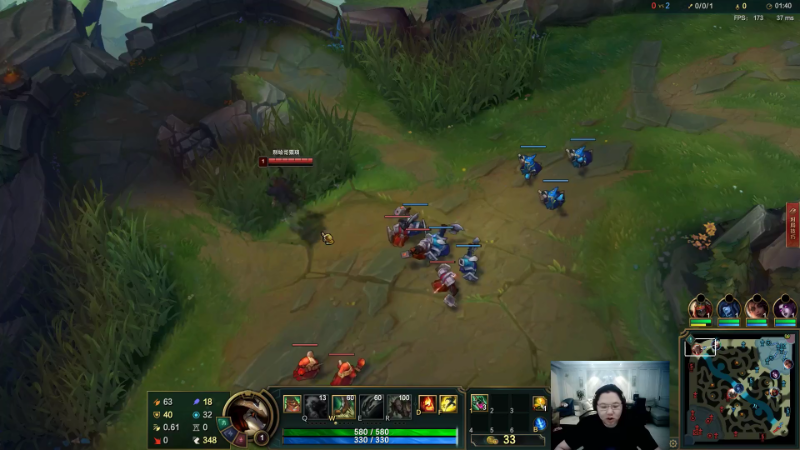 我在斗鱼看即将拥有人鱼线的PDD直播英雄联盟