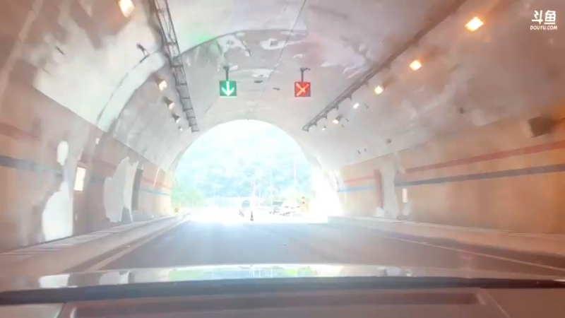 【2022-06-06 15点场】主播阿郎：带着阿芬去新疆 day 1