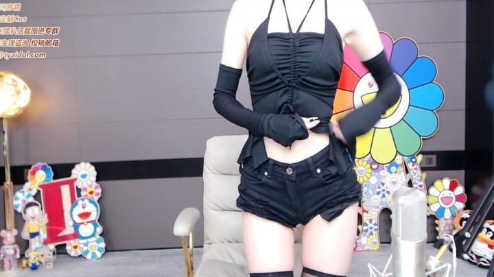 腐团儿：小姐姐大长腿，露脐服装，真的太美啦！