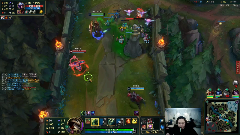 我在斗鱼看即将拥有人鱼线的PDD直播英雄联盟