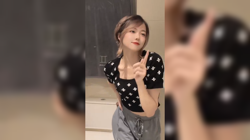 今年58了 没做过任何保养 由内而外的自信是女人最美的武器