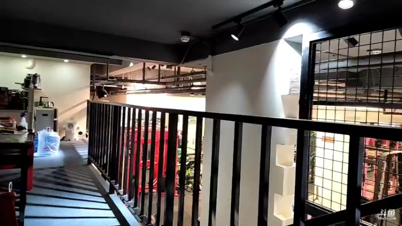 【2022-06-09 18点场】黑人毅：今天训练背部
