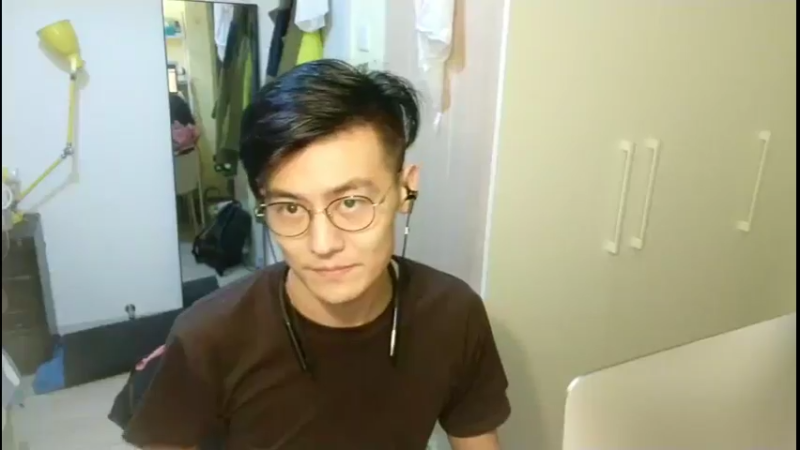 【2022-06-08 23点场】Z火炎炎123：在家办公的摄像头