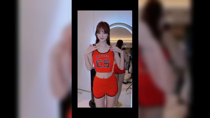 镜子里1米8嘻嘻