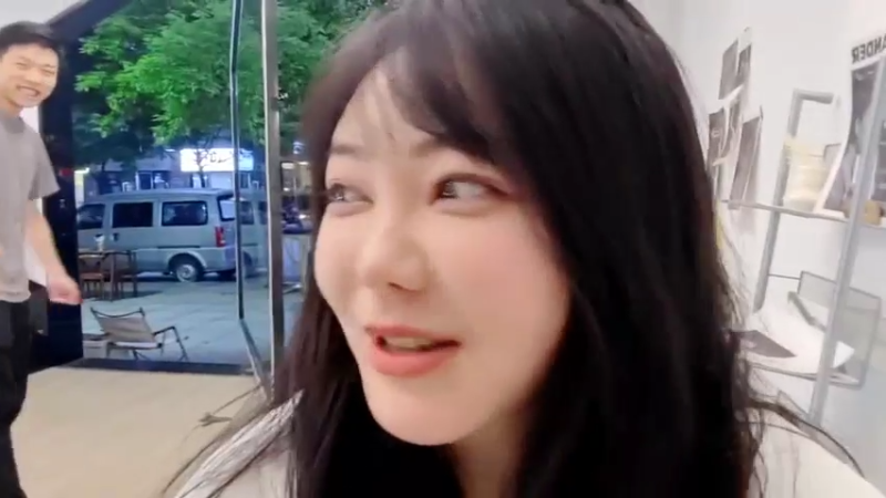 【2022-06-11 19点场】刘飞儿faye：飞儿 没有标题