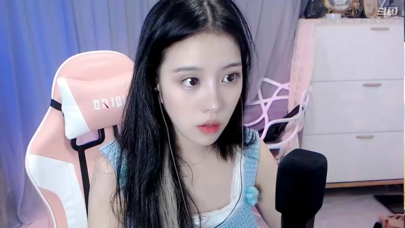 【2022-06-11 18点场】唐6儿：小奶团游戏舞蹈主播