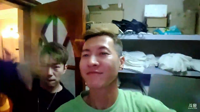 我在斗鱼看赛文柒Seven直播户外