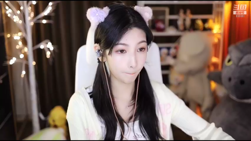 【2022-06-12 18点场】叶知秋Vanessa：秋：钻粉狂欢卡 越努力越幸运