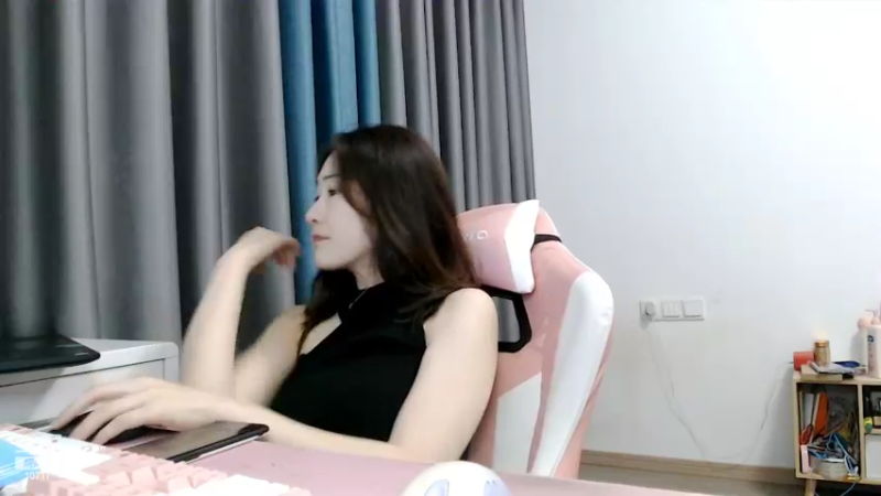 【2022-06-14 19点场】传情小小：【二台小鹿】小鹿已上线~