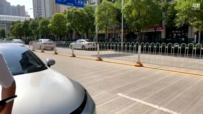 【2022-06-14 16点场】何二抛zZ：2pao：驴酱马仔的聚会