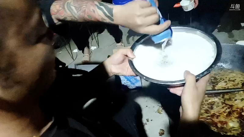 【户外】黑哥户外的精彩时刻 20220615 20点场