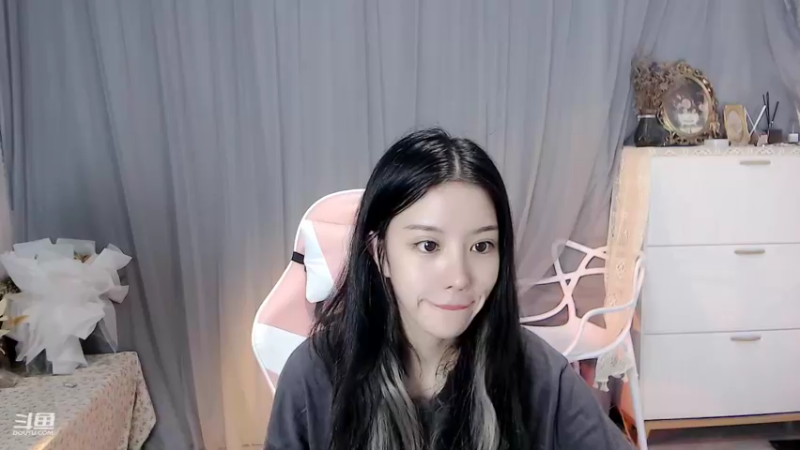 【2022-06-15 16点场】唐6儿：小奶团游戏舞蹈主播