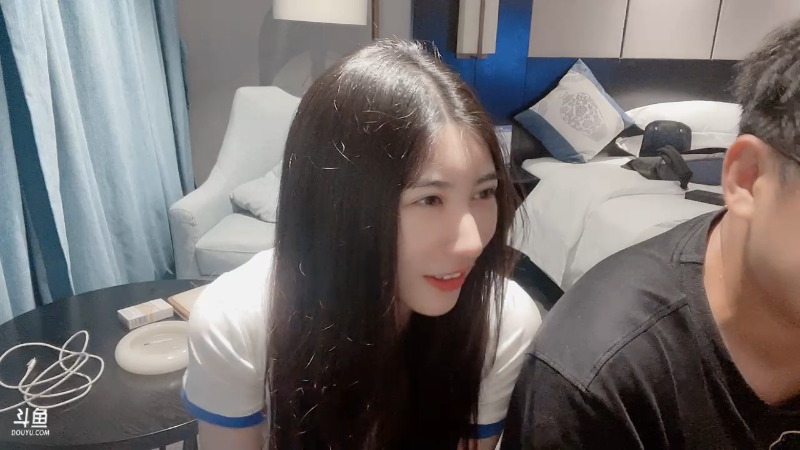 【户外】XX是个坏女人的精彩时刻 20220615 00点场