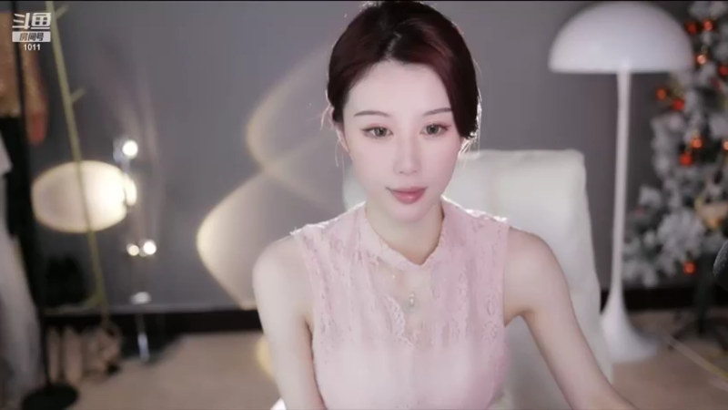 【2022-06-15 12点场】青台miss：希望大家天天开心 1011