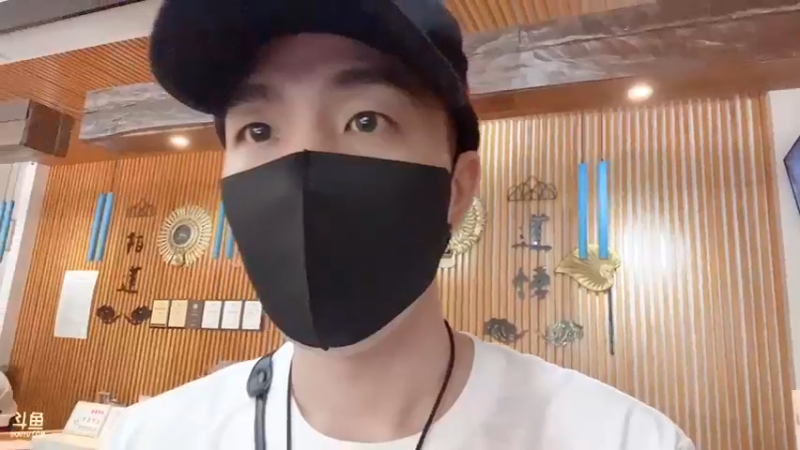 【2022-06-15 13点场】douyu小漠：小漠有乃：西双版纳帝王享受第一天！