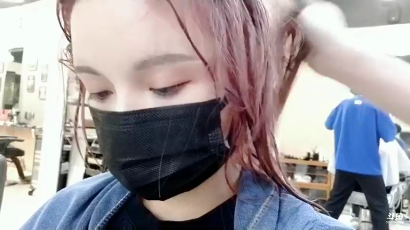 【2022-06-16 22点场】苏恩Olivia：苏恩：洗个头回家啦