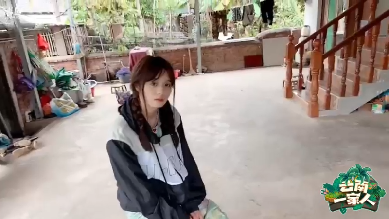 【2022-06-16 17点场】douyu小漠：云南一家人 Day1 85982