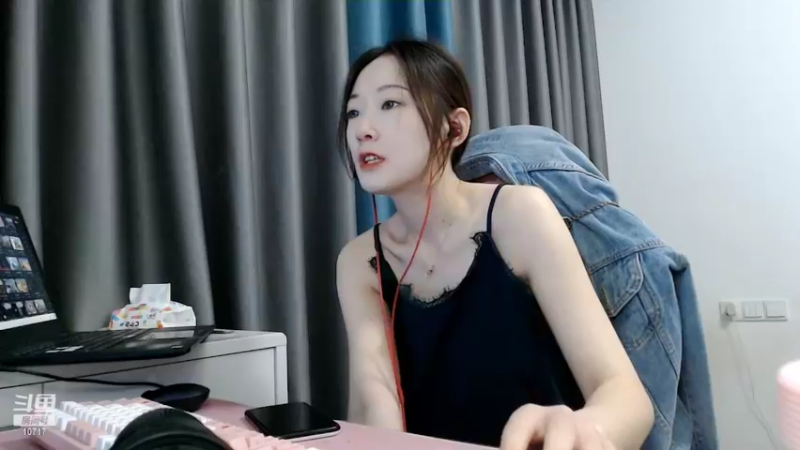 【2022-06-19 17点场】传情小小：【二台小鹿】小小明天上午十点~