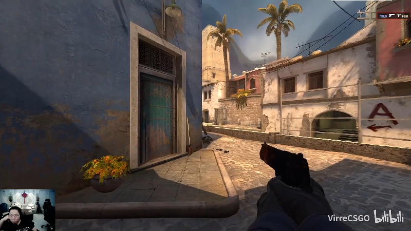 我在斗鱼看即将拥有人鱼线的PDD直播英雄联盟