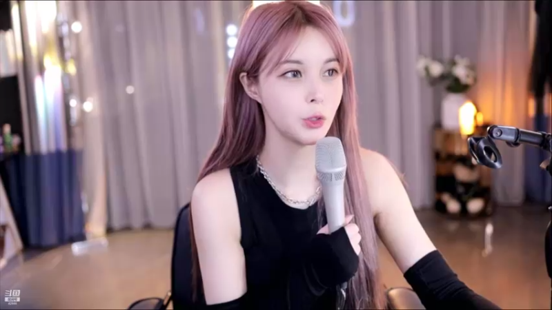 【2022-06-20 00点场】苏恩Olivia：苏恩：晚上好鸭~~