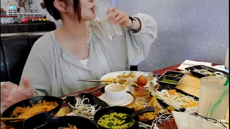 【2022-06-20 14点场】刘灶灶：莫名其妙在义乌