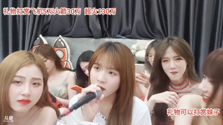 美女可爱多翻唱几首经典老歌很好听，厉害 啊
