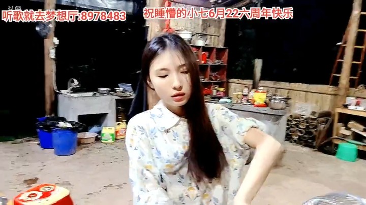 浩哥让美女冒烟接任务赚超火，冒烟好累，草率了啊