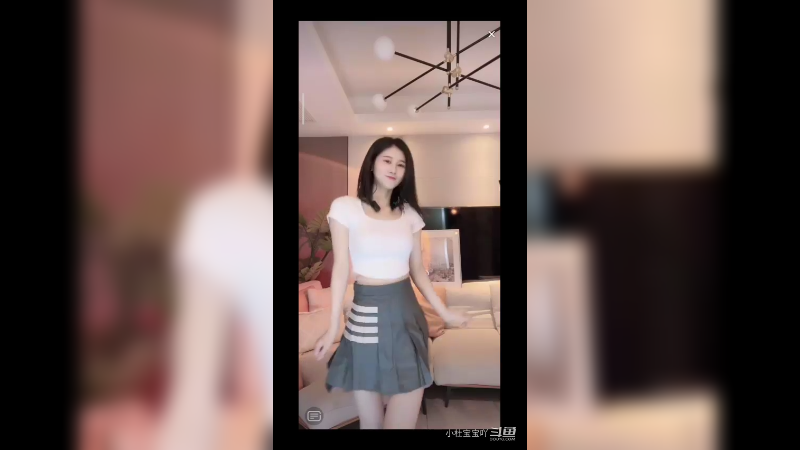 身材高挑,脸容漂亮,气质动人的小姐姐3