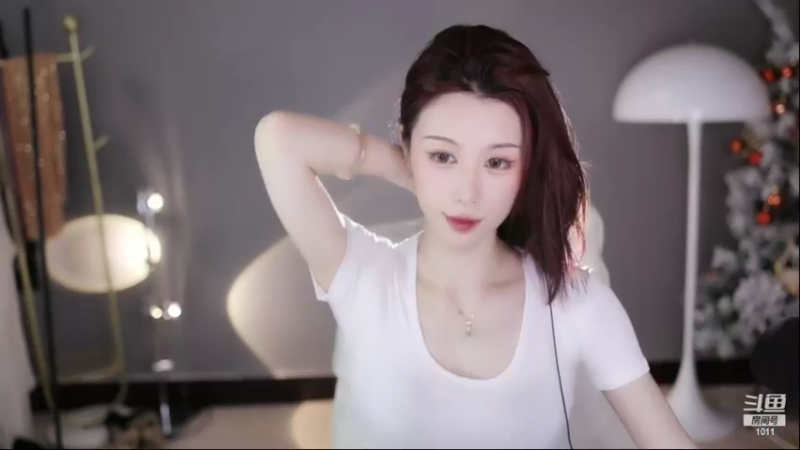 【2022-06-21 20点场】青台miss：希望大家天天开心 1011
