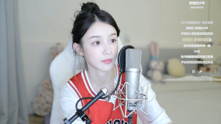 二珂说喜欢小伙子，不喜欢长大的