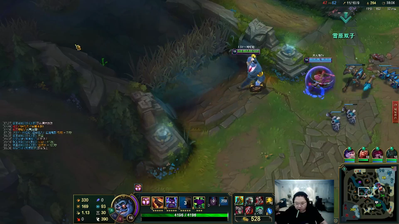 我在斗鱼看即将拥有人鱼线的PDD直播英雄联盟