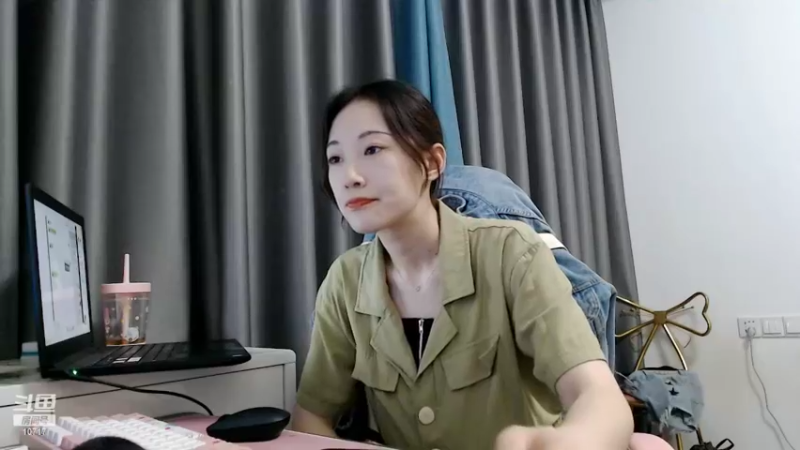 【2022-06-22 19点场】传情小小：【小鹿】看比赛啦，教练们~