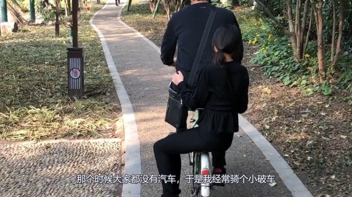 2022-06-23.【老孙聊游戏】开了22年的数码店东西多到离谱！用了3个月才搬迁完成！