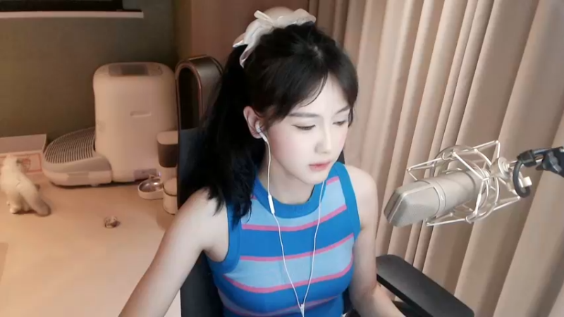 【2022-06-23 22点场】iu可可曾：emmm，怎么不玩呢