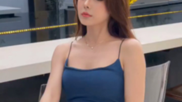 曼妮阿佳发布了一个斗鱼视频2022-06-24