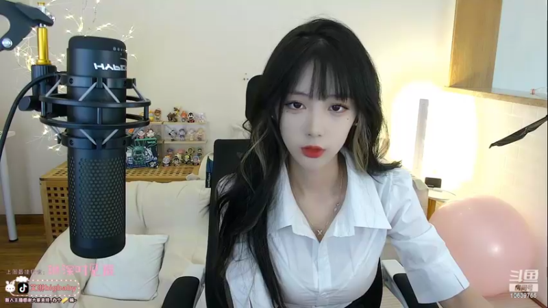 【2022-06-25 12点场】艾琳bigbaby：【黄金双倍】新人主播嘻嘻