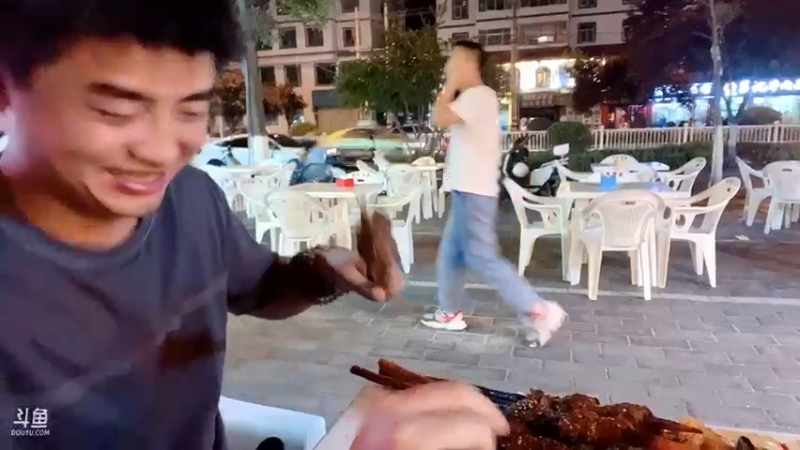 【2022-06-25 21点场】主播阿郎：西安钟鼓楼街演