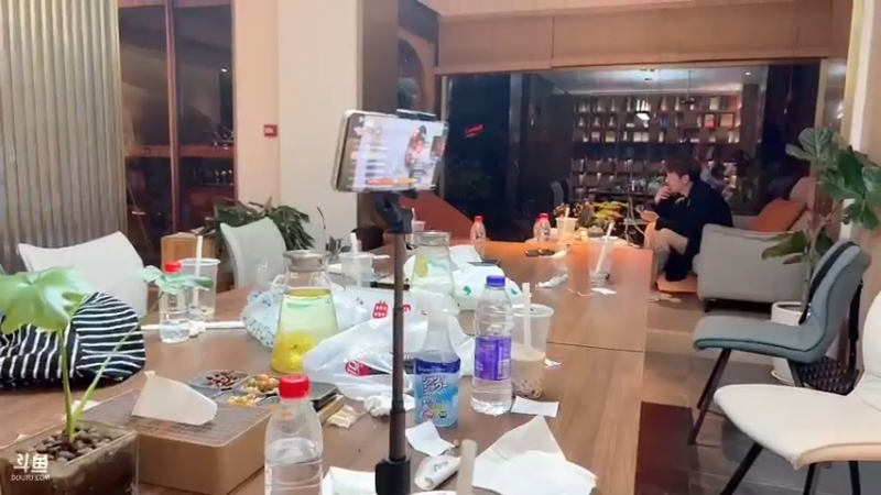 【2022-06-24 23点场】douyu小漠：由乃:又是美好的一天