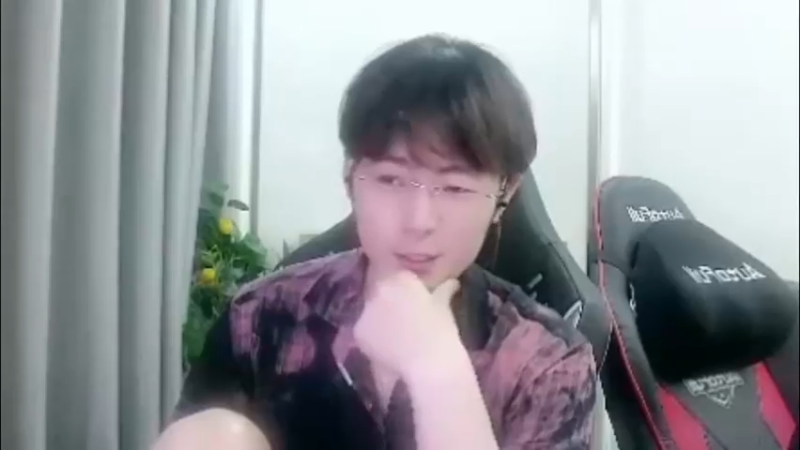 我想看药哥穿这个