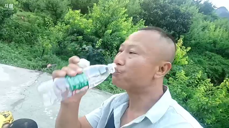【2022-06-28 20点场】黑哥户外：农村生活之汶川