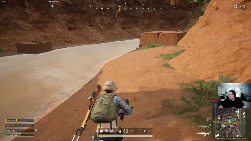 我在斗鱼看即将拥有人鱼线的PDD直播英雄联盟