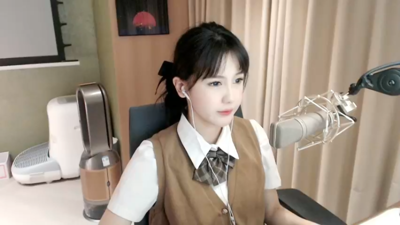 【2022-06-30 21点场】iu可可曾：今日双倍，emmm，怎么不玩呢