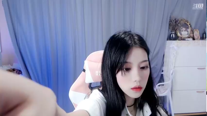 【2022-07-01 16点场】唐6儿：今天6儿100天啦~ 有三倍卡哦