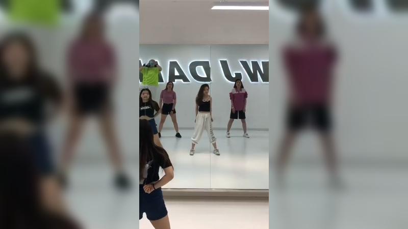 女孩们不想健身找私教，就把舞蹈当作健身吧